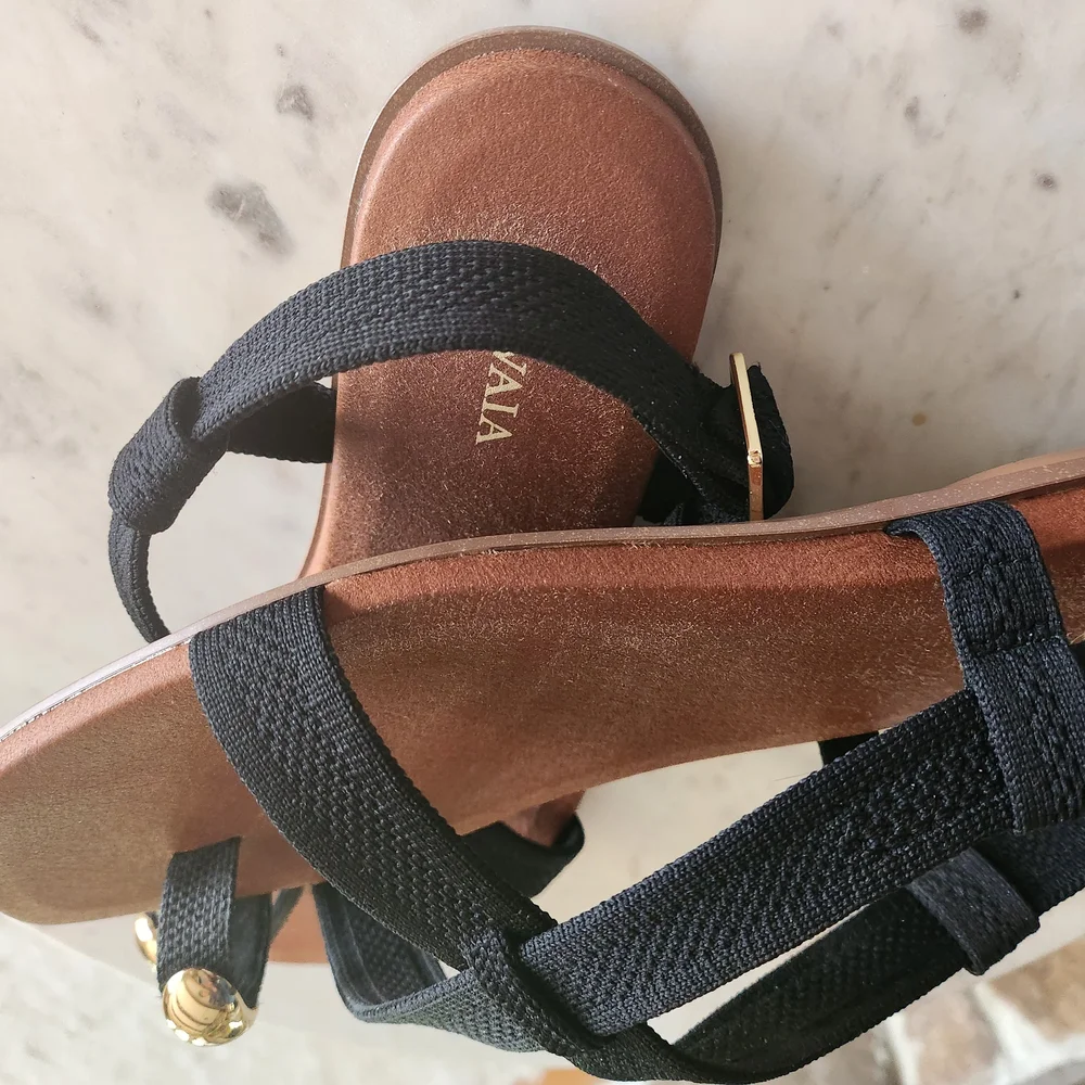 ViVI Black Strappy Sandals with Brown Footbed